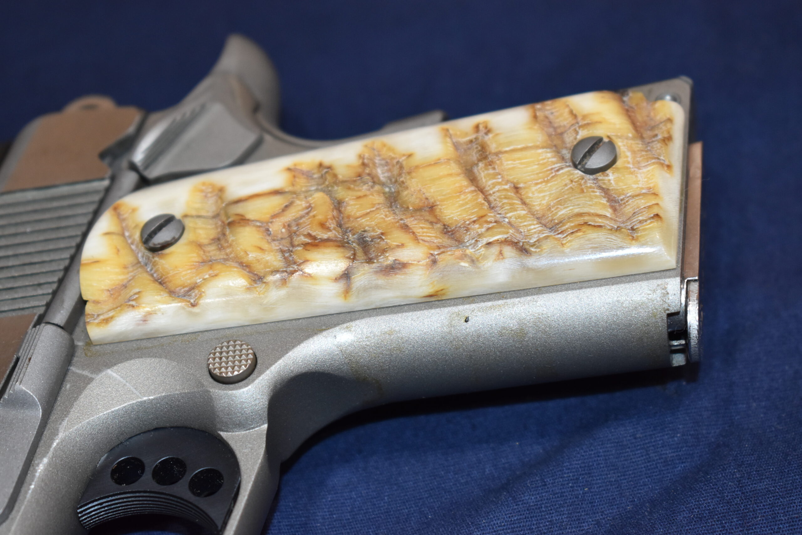 COLT 1911 OFFICER'S MODEL RAMS HORN GRIPS 1911OMRH2 - Image 13