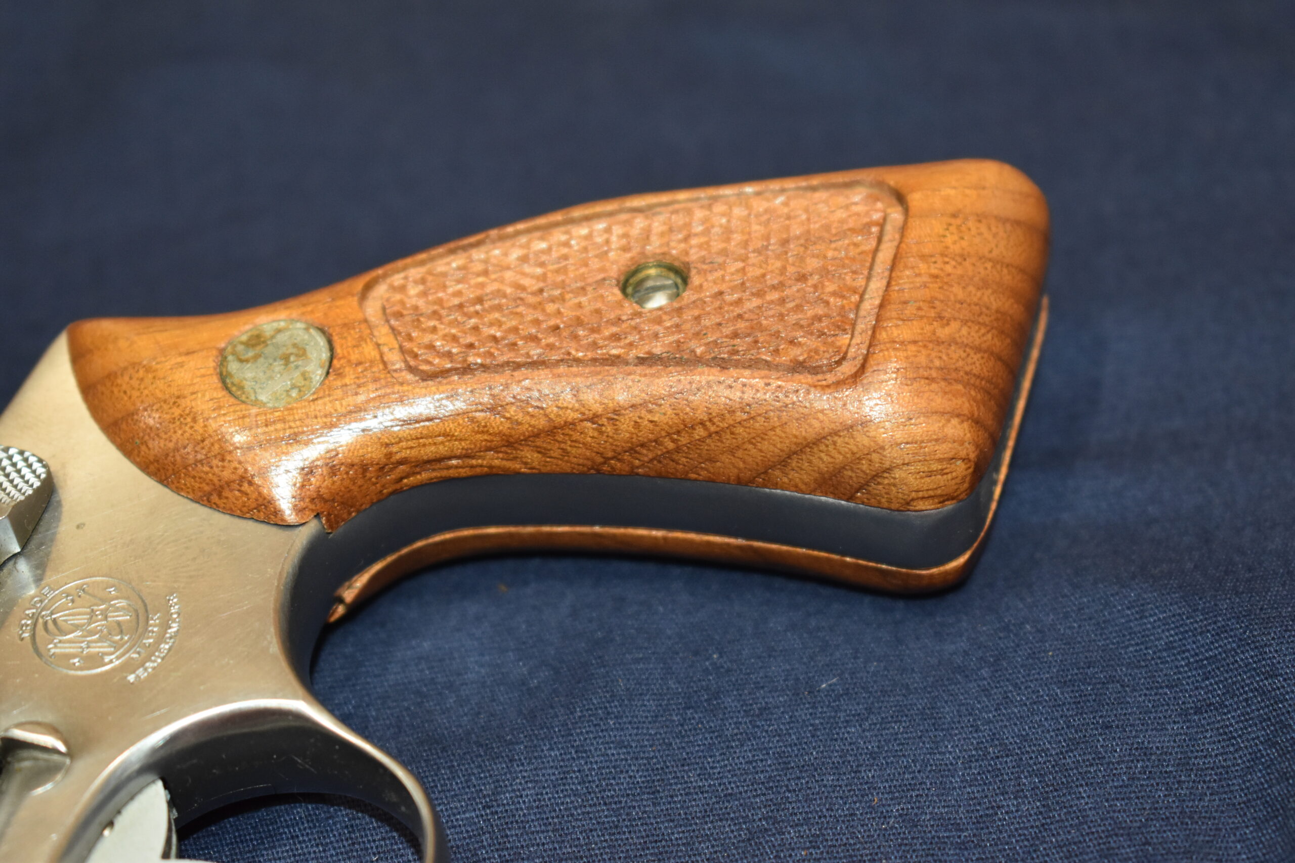 SMITH & WESSON J FRAME GRIPS JSQM6 - Image 13