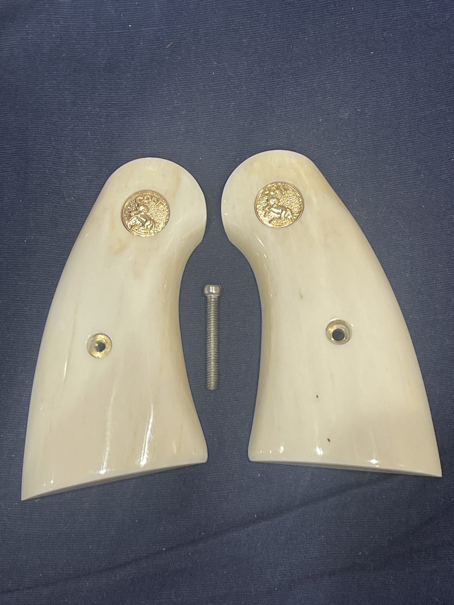 COLT PYTHON PREMIUM GRADE GIRAFFE BONE GRIPS CPGB19