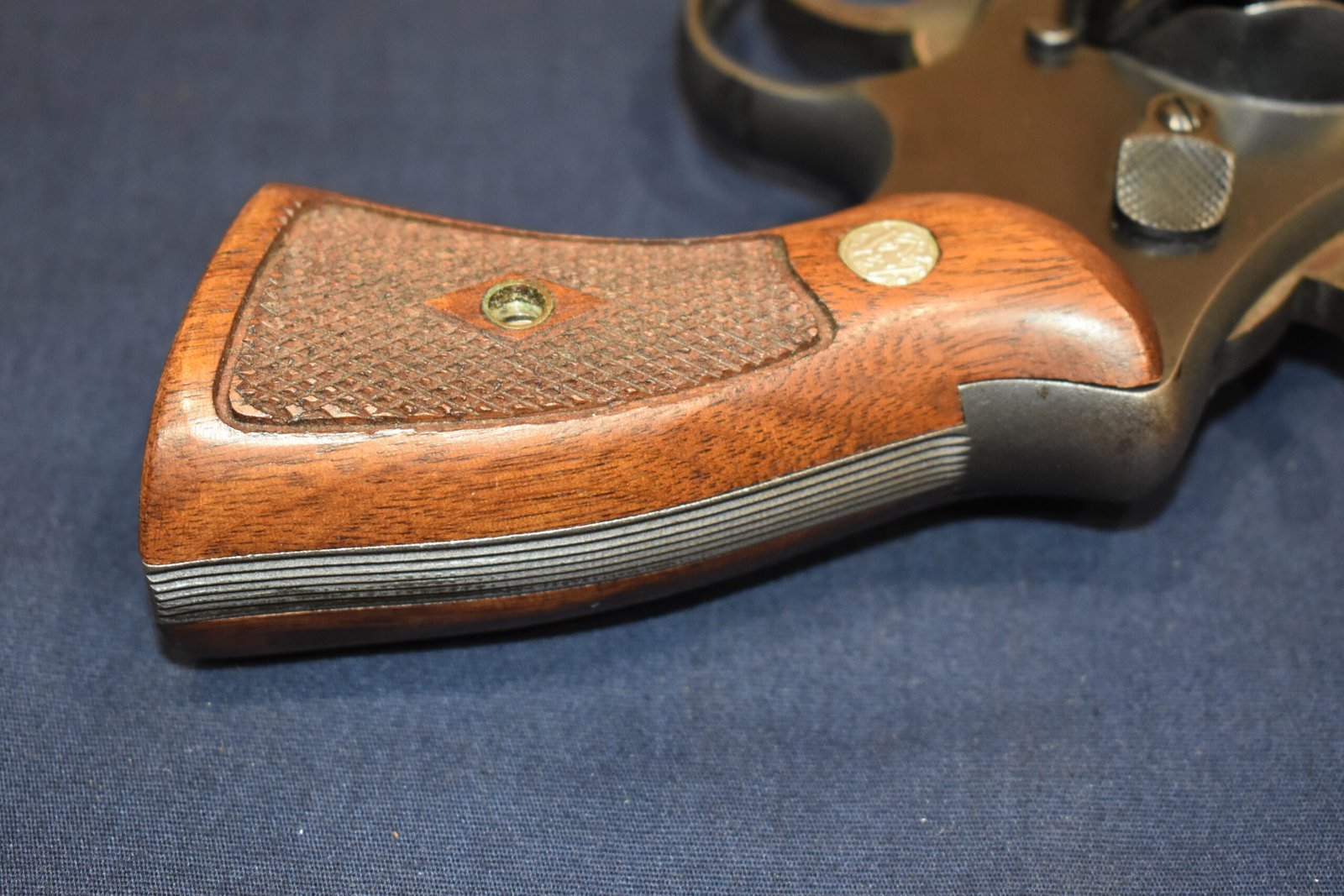 SMITH & WESSON N FRAME DIAMOND MAGNA GRIPS NDM17 - Image 6