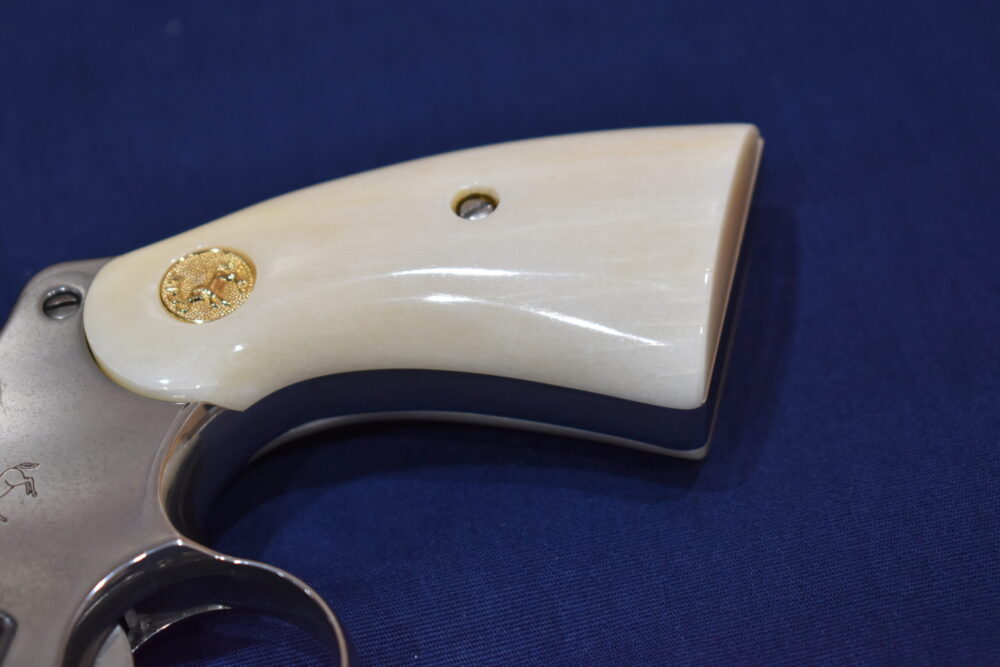 COLT PYTHON PREMIUM GRADE GIRAFFE BONE GRIPS CPGB23 - Image 11