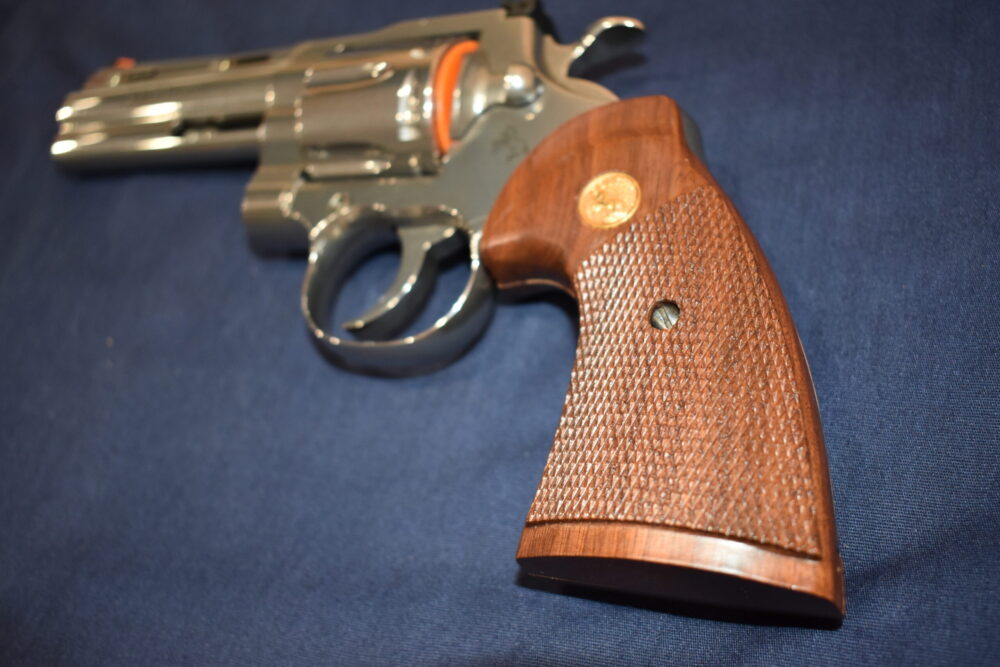 COLT PYTHON 3rd GENERATION FACTORY TARGET GRIPS CPT9 - Image 5