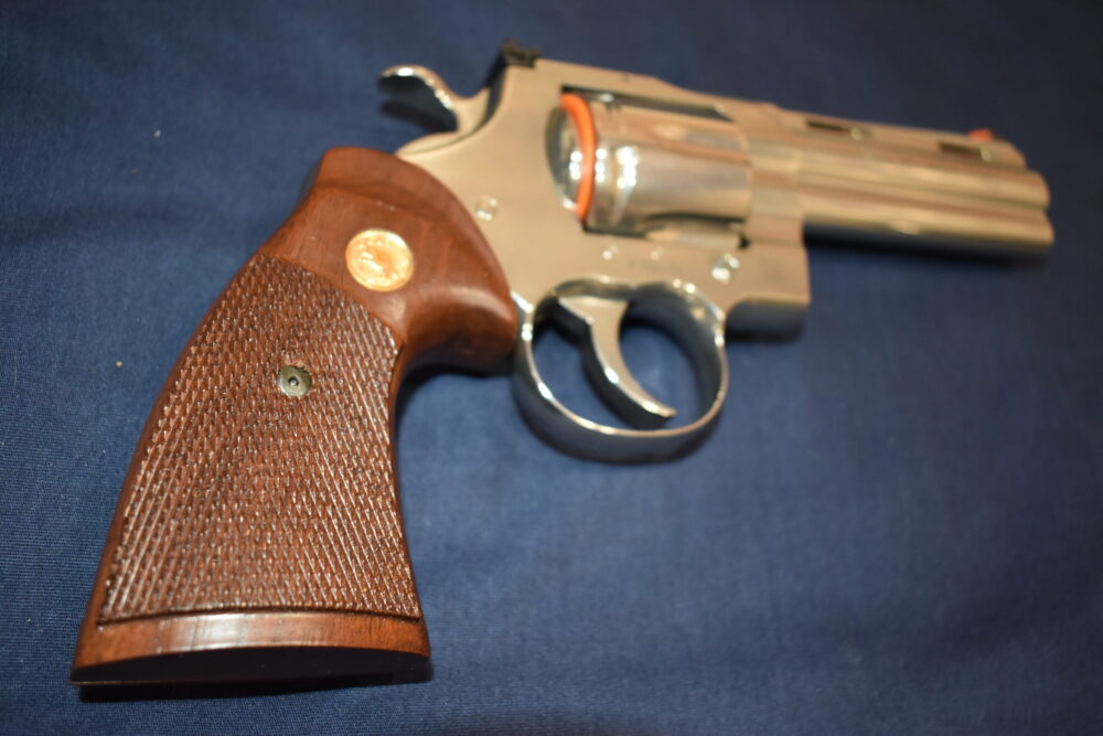 COLT PYTHON 3rd GENERATION FACTORY TARGET GRIPS CPT9 - Image 8