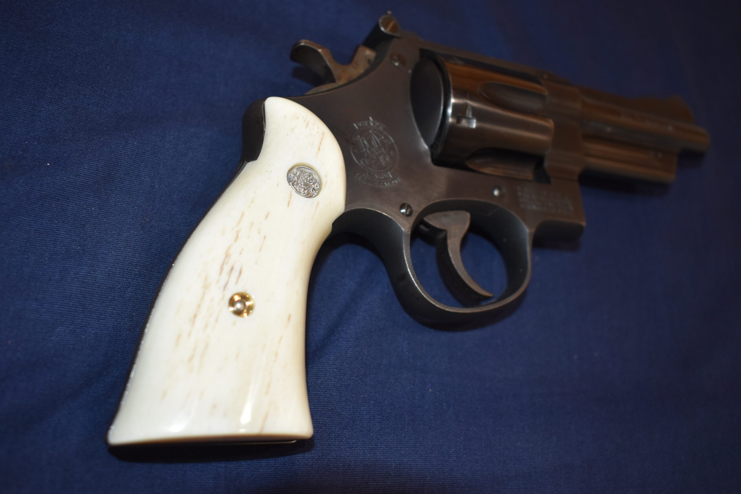 SMITH & WESSON N FRAME PREMIUM GRADE GIRAFFE BONE GRIPS SWNGB18 - Image 8