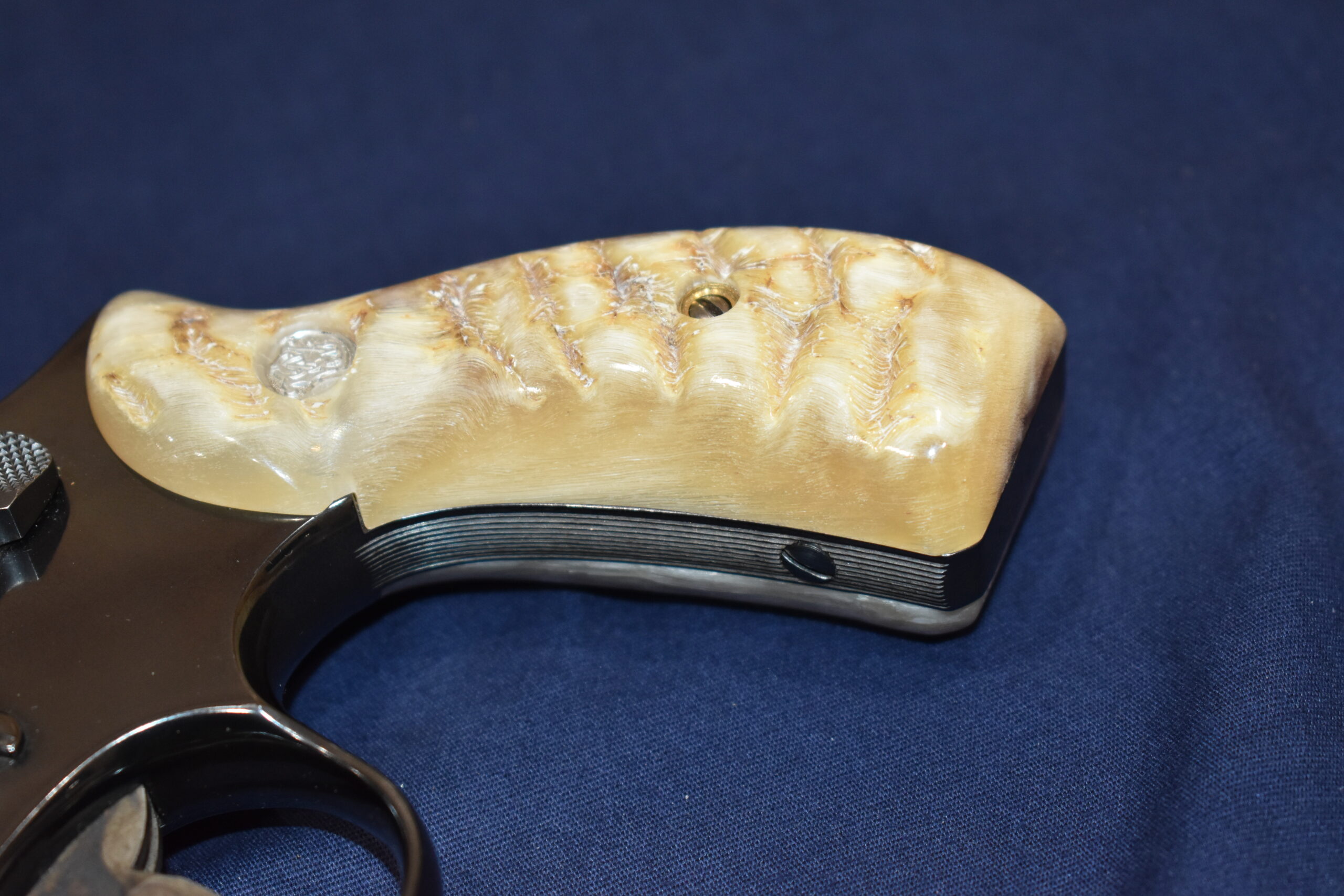 SMITH & WESSON N FRAME ROUND BUTT PREMIUM GRADE RAMS HORN GRIPS NRH15 - Image 13