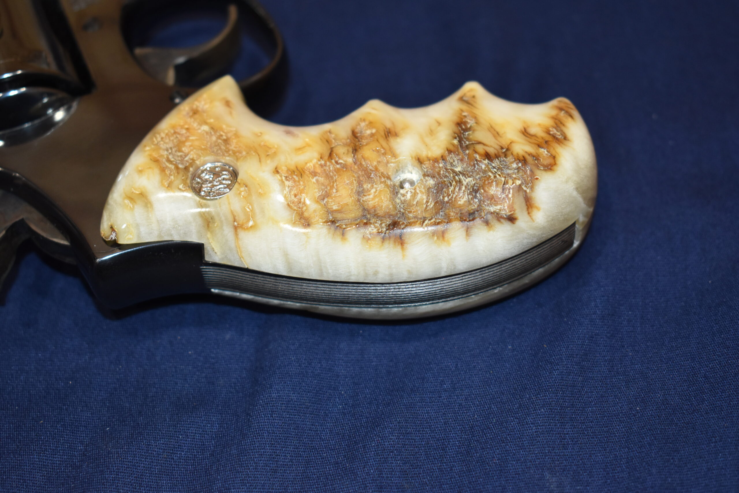 SMITH & WESSON K FRAME ROUND BUTT COMBAT RAMS HORN GRIPS KRBRHC1 - Image 7