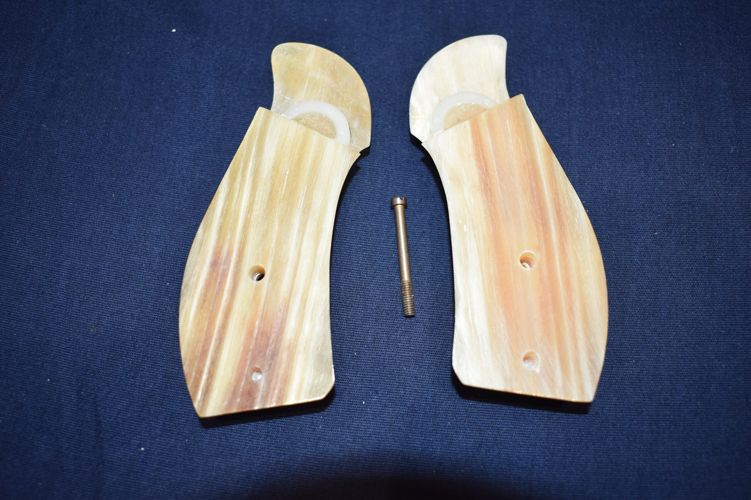 SMITH & WESSON N FRAME ROUND BUTT PREMIUM GRADE RAMS HORN GRIPS NRH15 - Image 4