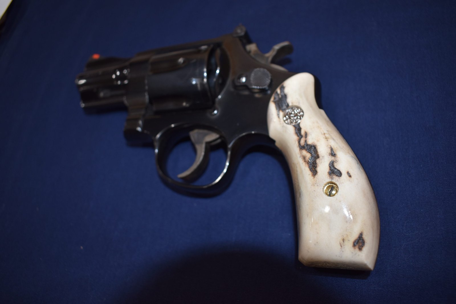 SMITH & WESSON N FRAME ROUND BUTT SAMBAR STAG GRIPS SWNSS25 - Image 5