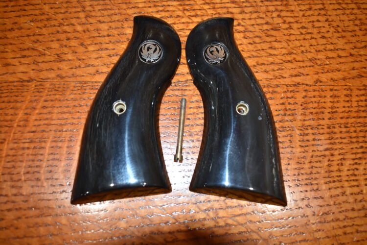 RUGER REDHAWK BUFFALO HORN GRIPS RRHBH1
