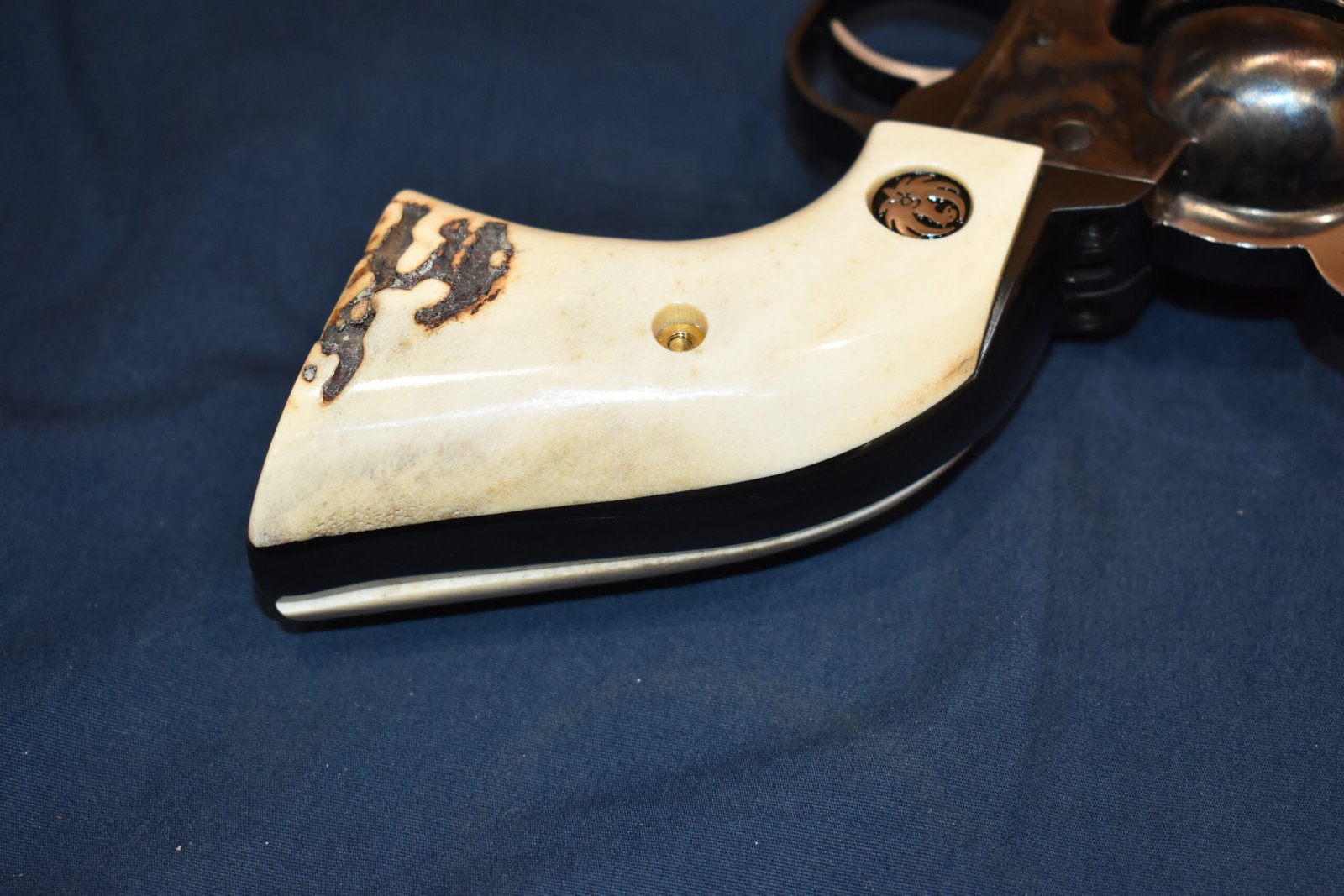 RUGER NEW MODEL BLACKHAWK OR OLD VAQUERO VINTAGE SAMBAR STAG GRIPS RBHS34 - Image 6