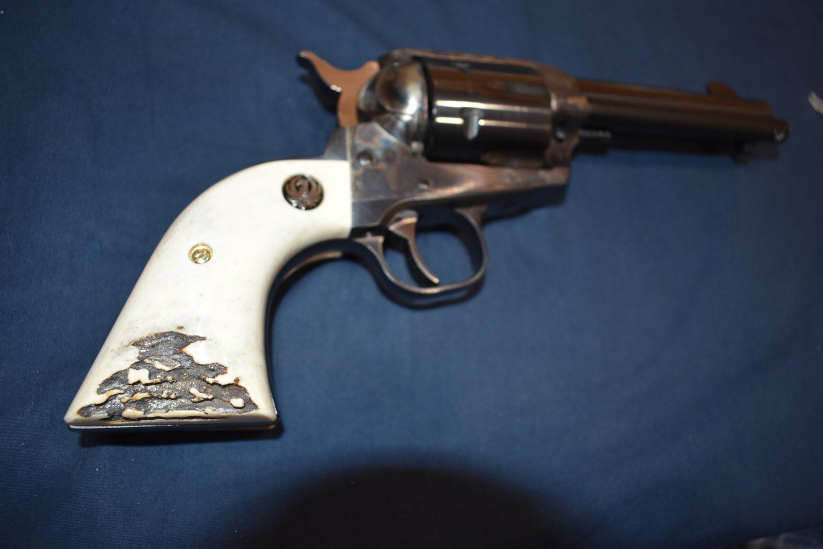 RUGER NEW MODEL BLACKHAWK OR OLD VAQUERO VINTAGE SAMBAR STAG GRIPS RBHS34 - Image 8