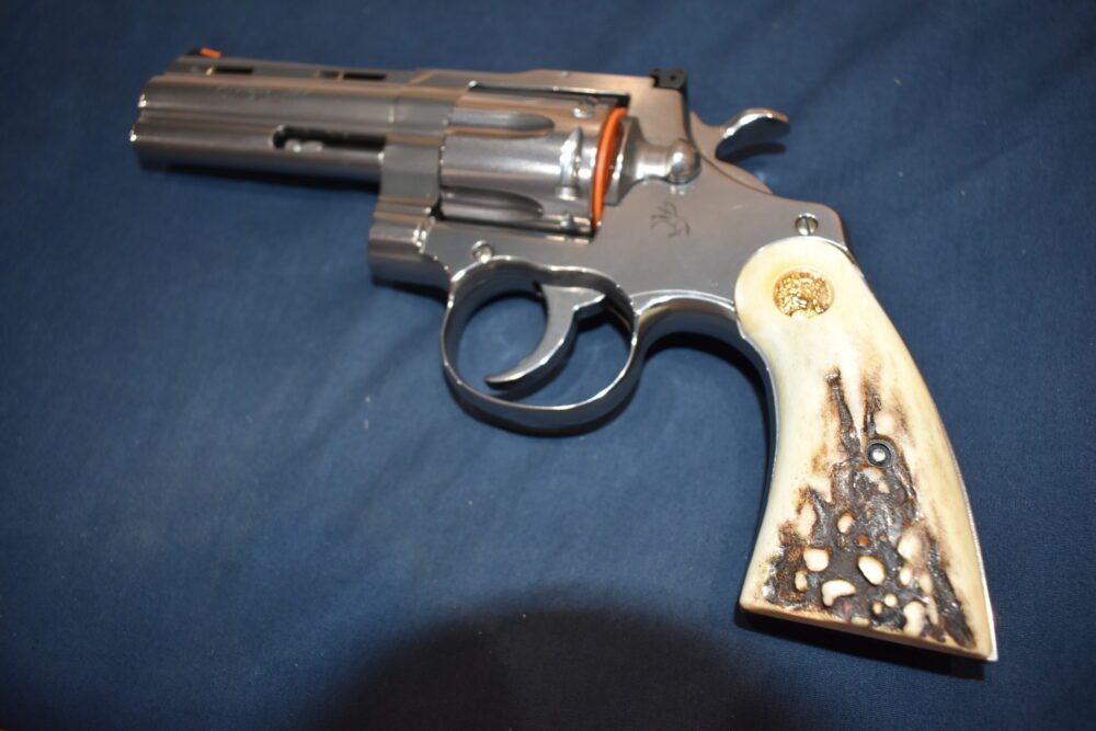 COLT PYTHON / OFFICER’S MODEL MATCH VINTAGE SAMBAR STAG GRIPS CPSS40 ...