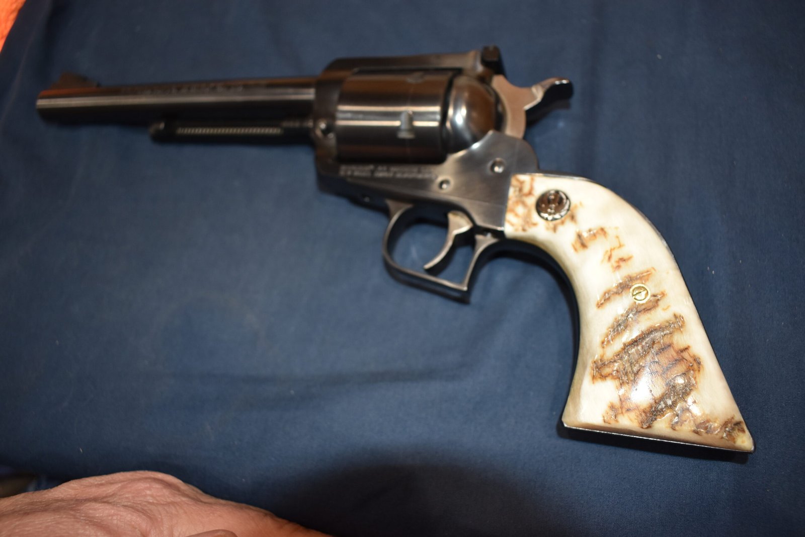 RUGER SUPER BLACKHAWK PREMIUM GRADE RAMS HORN / STAG GRIPS RSBHRH1 - Image 5