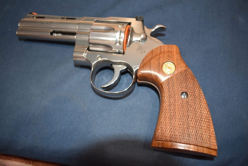 COLT PYTHON 3rd GENERATION FACTORY TARGET GRIPS CP11 | Rogers Guns & Grips