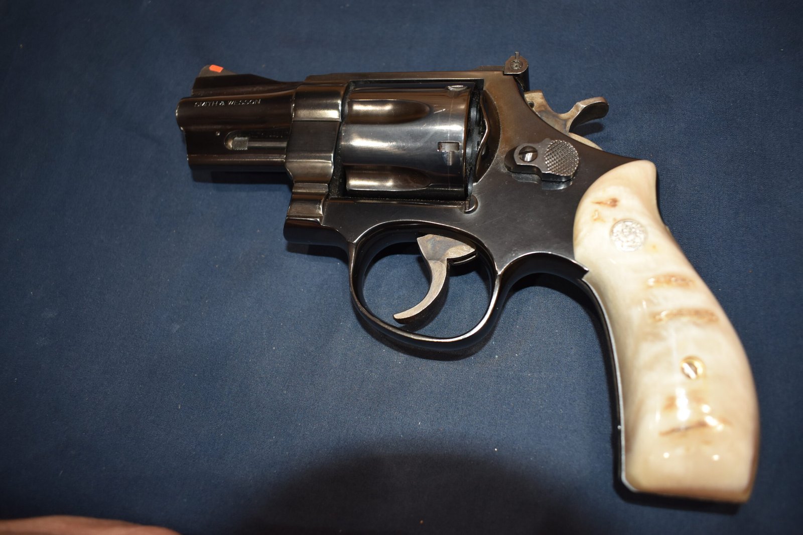 SMITH & WESSON N FRAME ROUND BUTT PREMIUM GRADE RAMS HORN GRIPS NRH16 - Image 5