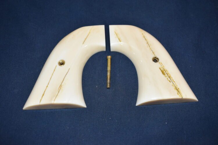 COLT SINGLE ACTION ARMY (S.A.A.) PREMIUM GRADE GIRAFFE BONE GRIPS SAAGB10