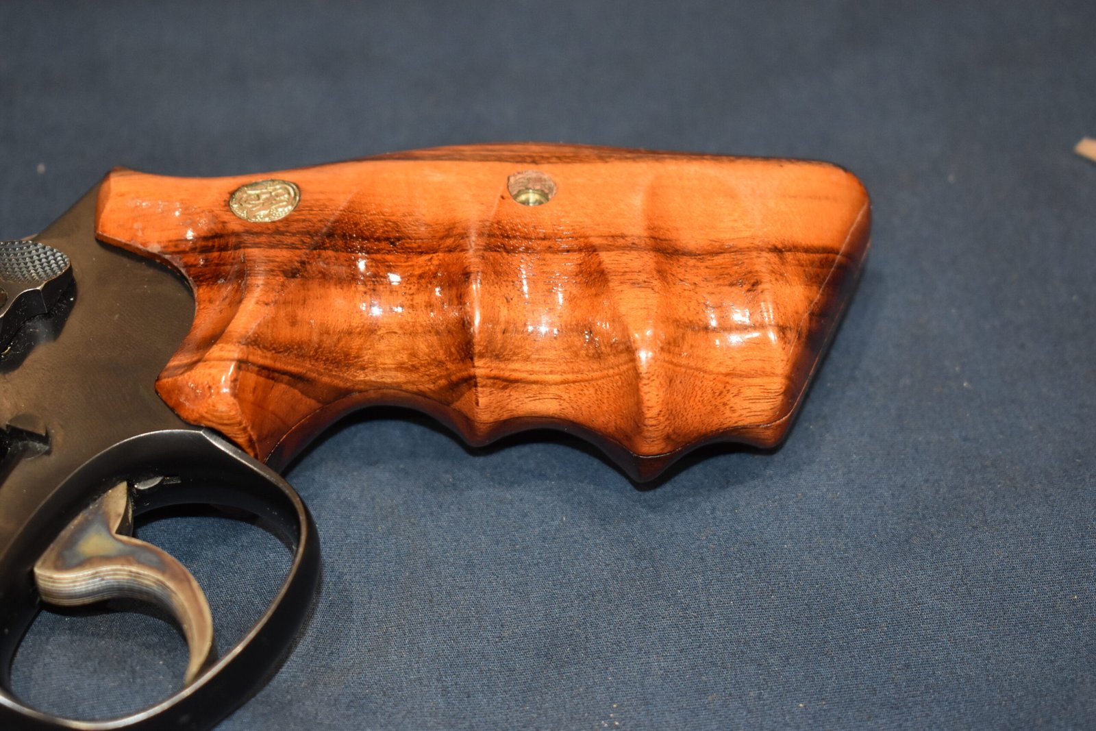 SMITH & WESSON K FRAME SQUARE BUTT FACTORY COMBAT GRIPS KSQC13 - Image 13