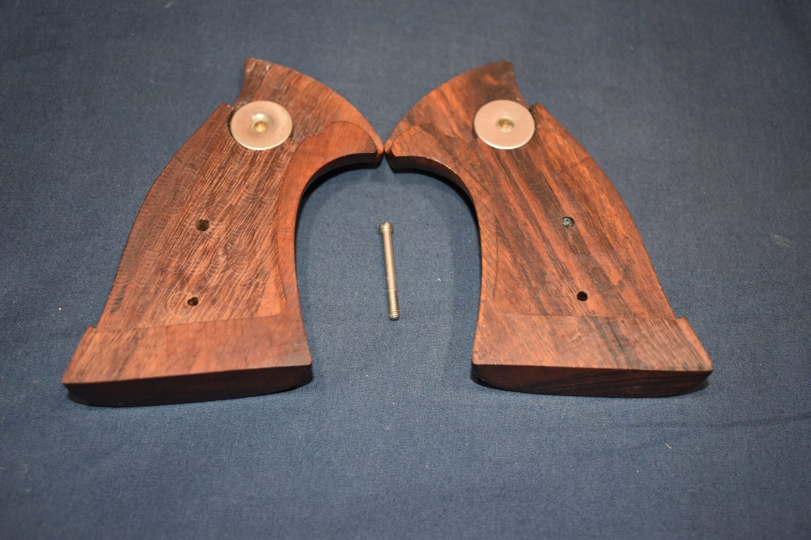SMITH & WESSON FACTORY K FRAME TARGET GRIPS KCT35 - Image 4