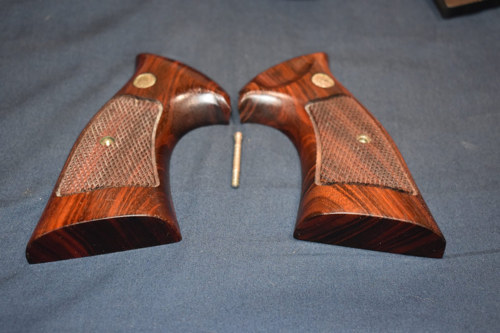 SMITH & WESSON FACTORY K FRAME TARGET GRIPS KCT36 - Image 3
