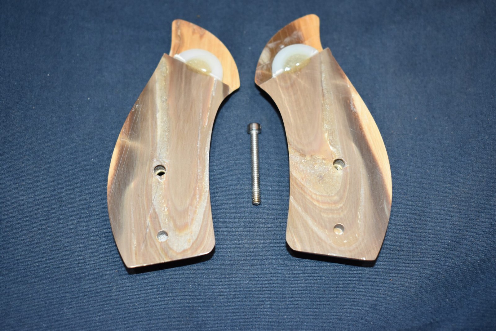 SMITH & WESSON J FRAME MAMMOTH IVORY GRIPS JMI10 - Image 4