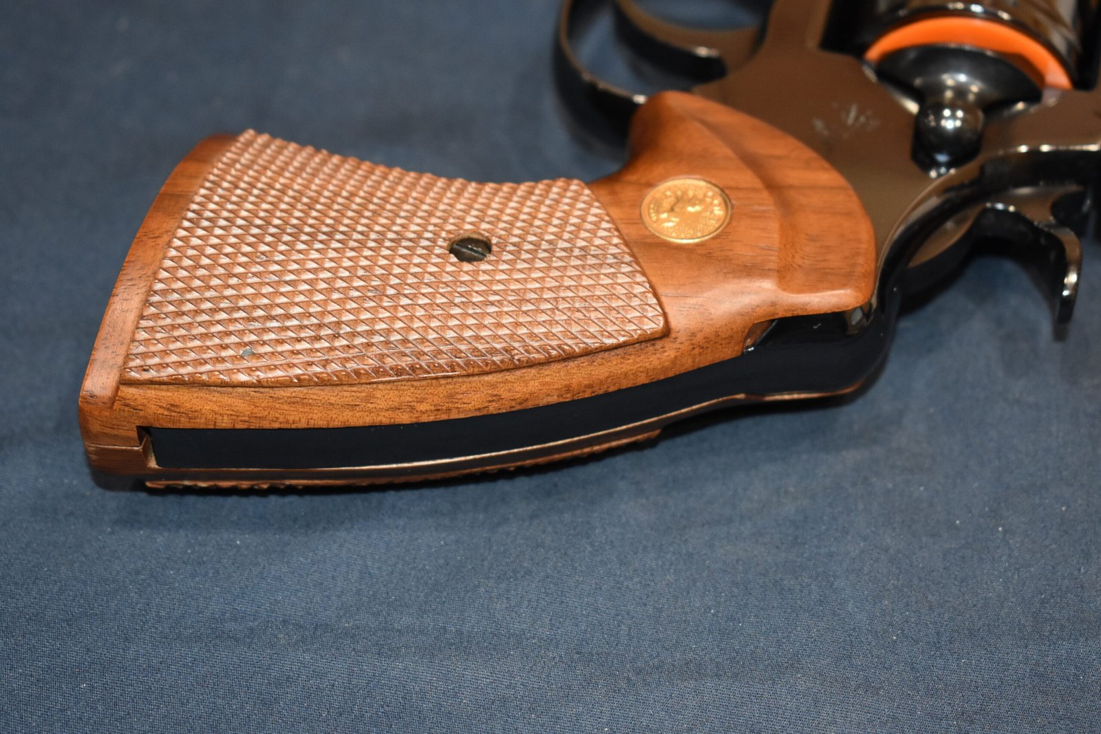 COLT PYTHON 3rd GENERATION FACTORY TARGET GRIPS CPT13 - Image 5
