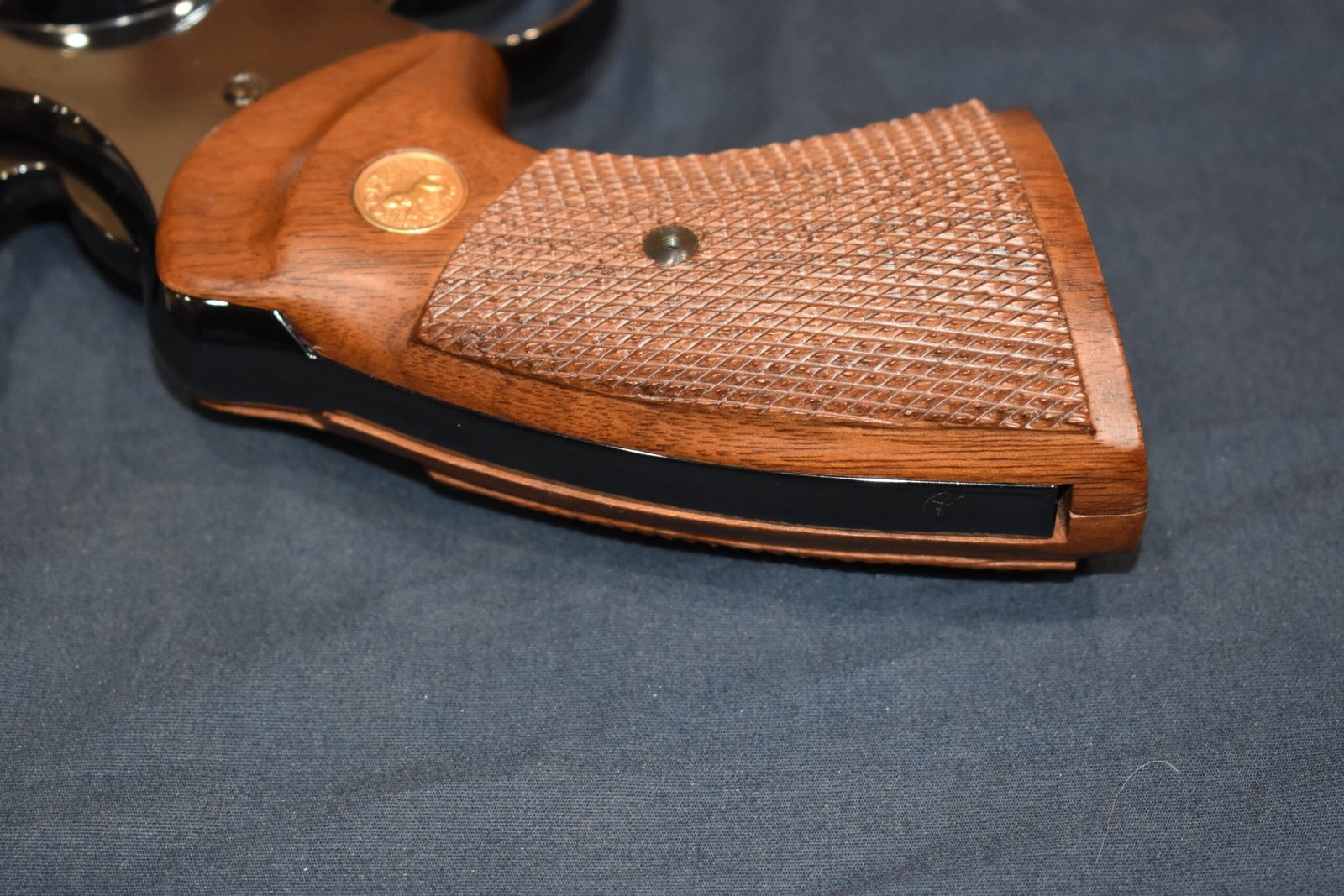 COLT PYTHON 3rd GENERATION FACTORY TARGET GRIPS CPT13 - Image 6