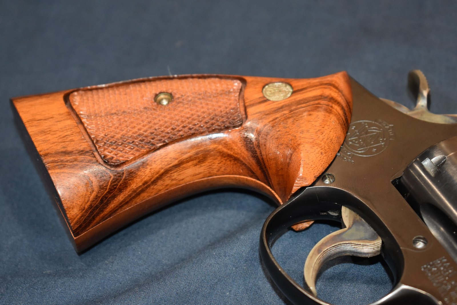 SMITH & WESSON FACTORY K FRAME TARGET GRIPS KCT37 - Image 12