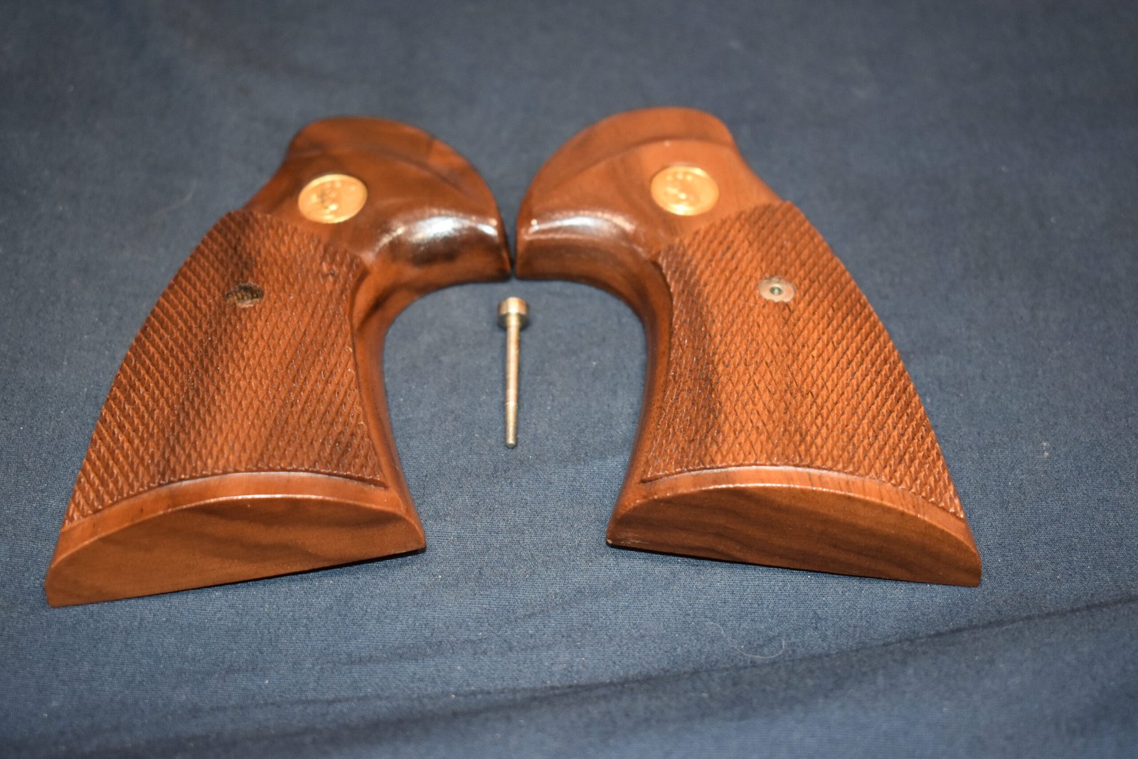 COLT PYTHON 3rd GENERATION FACTORY TARGET GRIPS CPT14 - Image 3