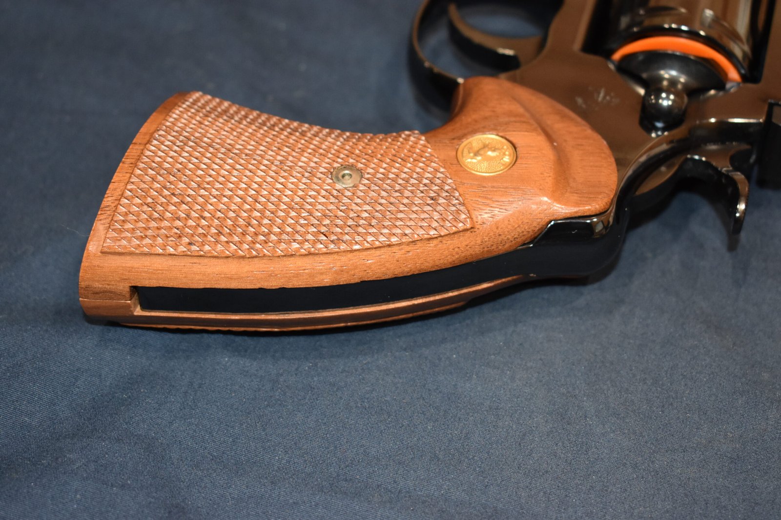 COLT PYTHON 3rd GENERATION FACTORY TARGET GRIPS CPT14 - Image 6
