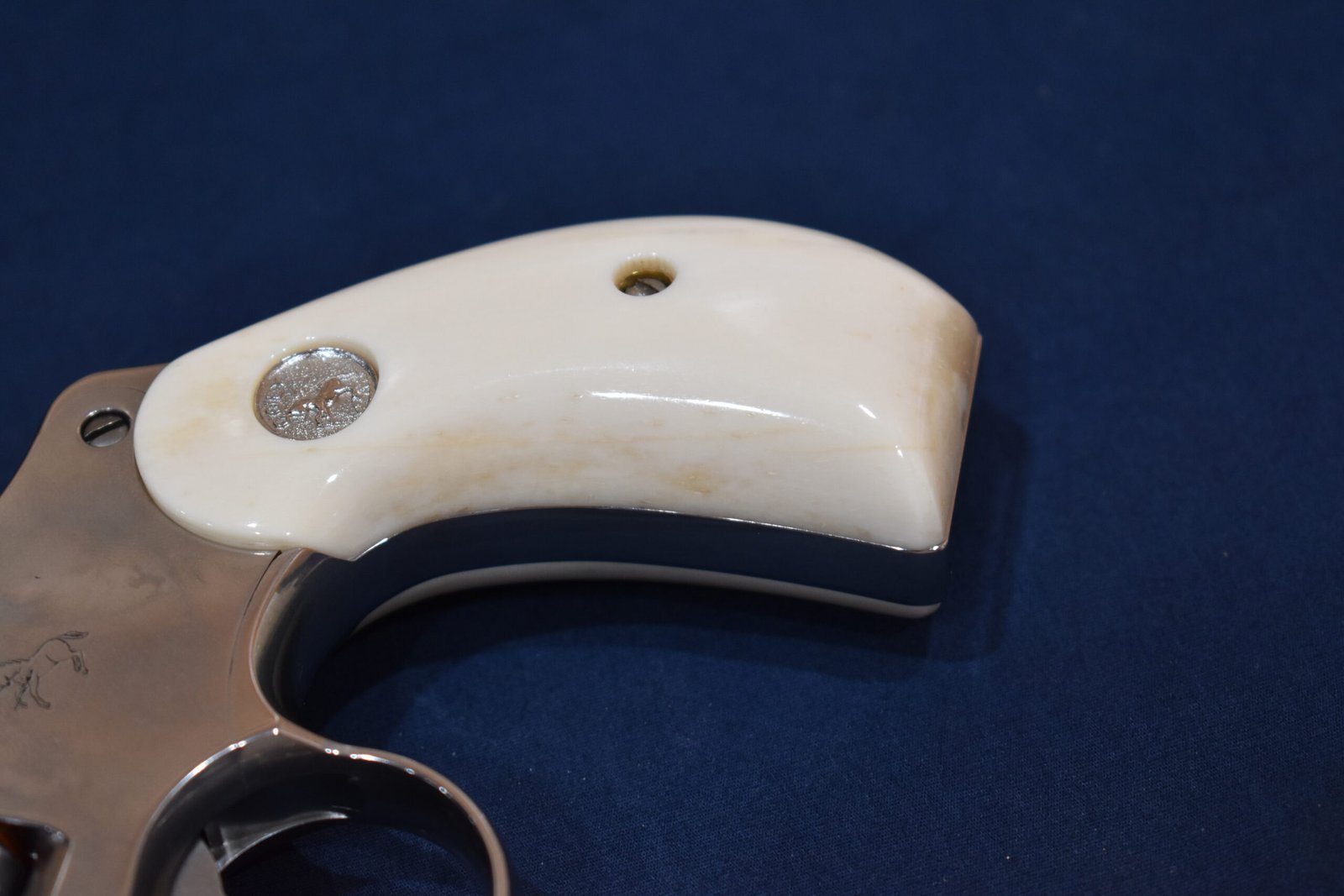 COLT PYTHON PREMIUM GRADE ROUND BUTT GIRAFFE BONE GRIPS CPRBGB1 - Image 13