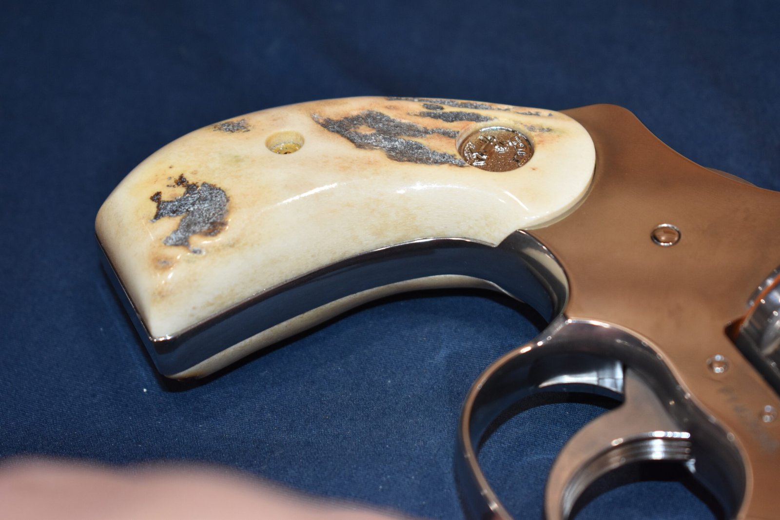 COLT PYTHON ROUND BUTT SAMBAR STAG GRIPS CPRBRSS1 - Image 12
