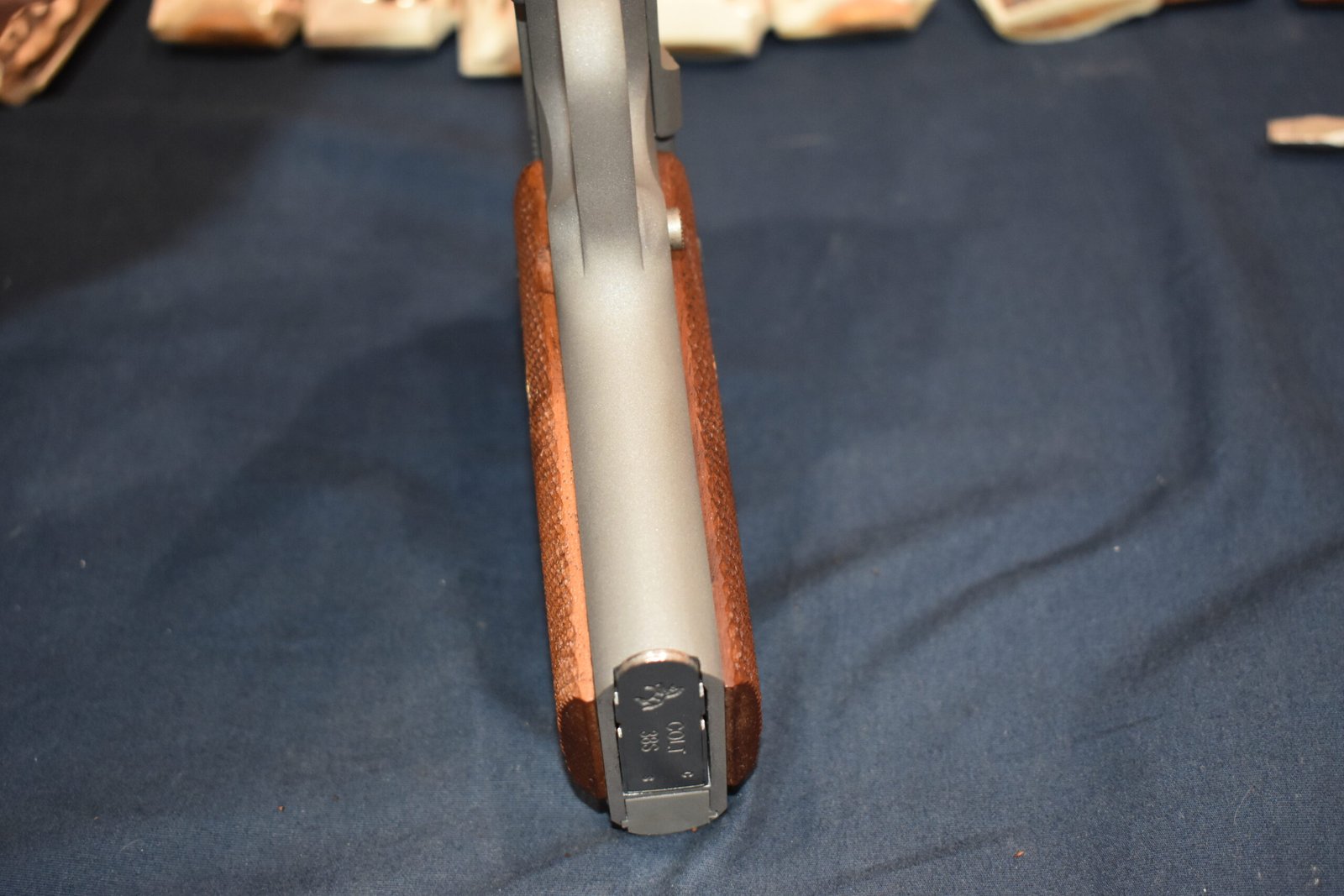 COLT 1911 CHECKERED WOOD GRIPS 1911W8 - Image 9