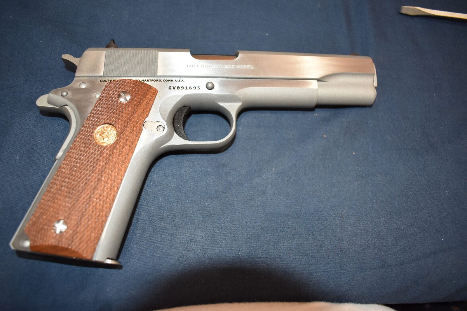 COLT 1911 CHECKERED WOOD GRIPS 1911W9 - Image 8