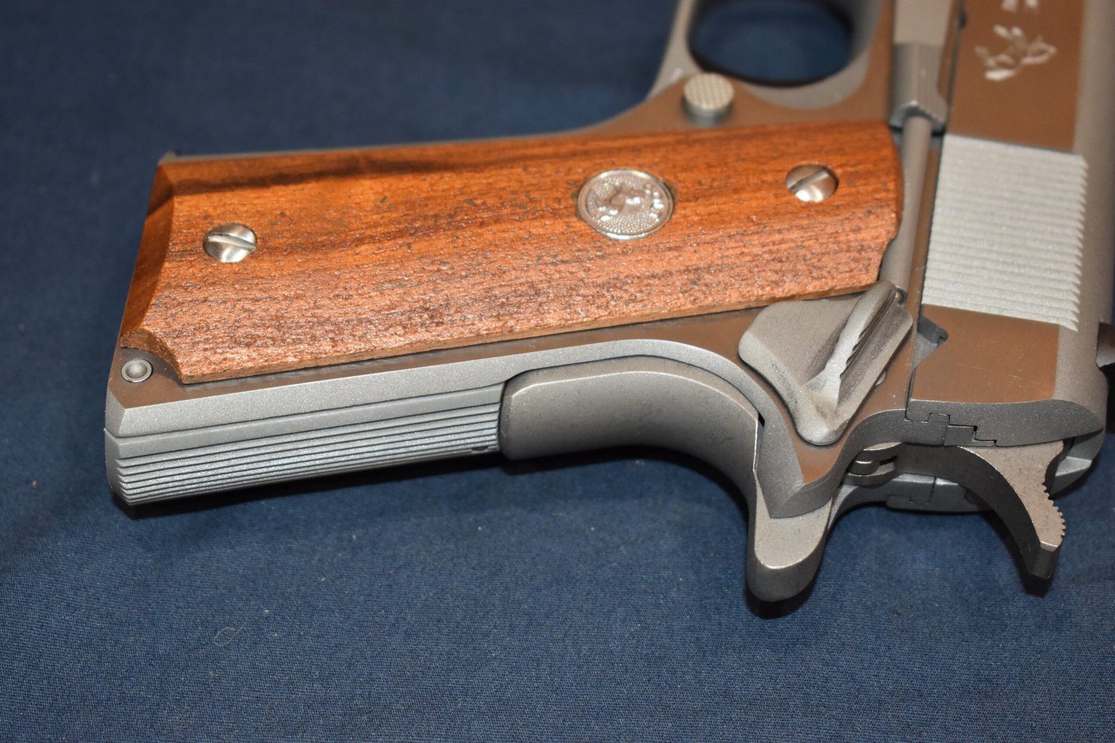 COLT 1911 SMOOTH WOOD GRIPS 1911W10 - Image 6