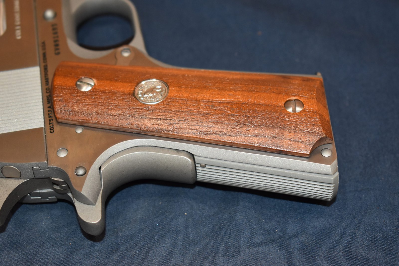 COLT 1911 SMOOTH WOOD GRIPS 1911W10 - Image 7