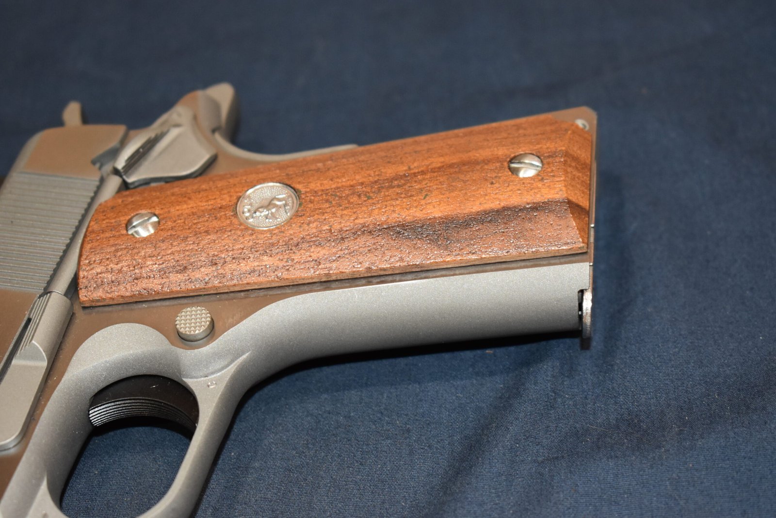 COLT 1911 SMOOTH WOOD GRIPS 1911W10 - Image 13