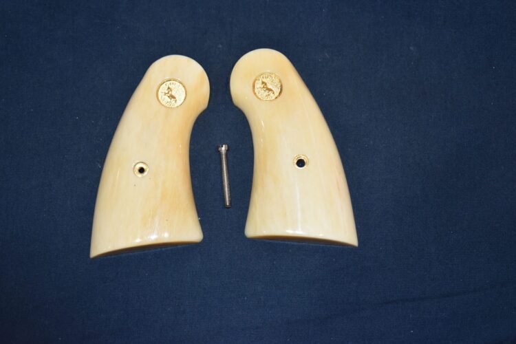 COLT PYTHON PREMIUM GRADE GIRAFFE BONE GRIPS CPGB32