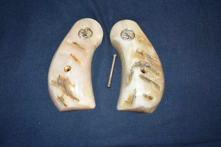 COLT PYTHON PREMIUM GRADE ROUND BUTT GIRAFFE BONE GRIPS CPRBRH1