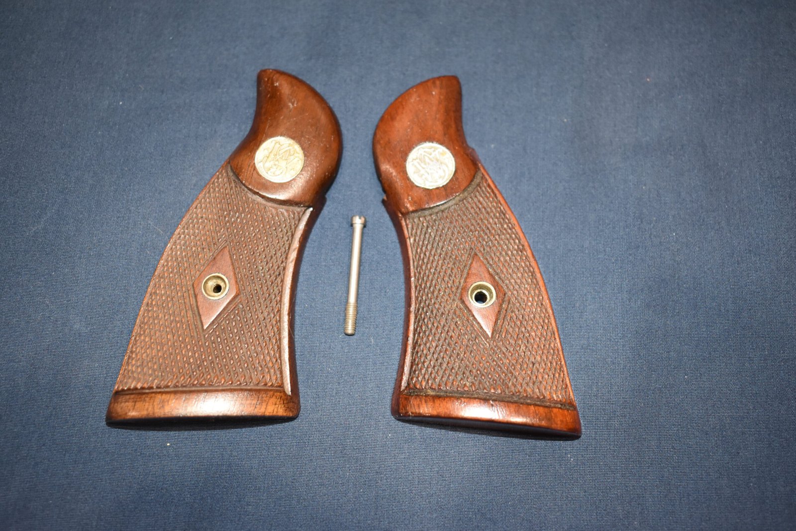 SMITH & WESSON PRE-WAR N FRAME MAGNA GRIPS NPWM5