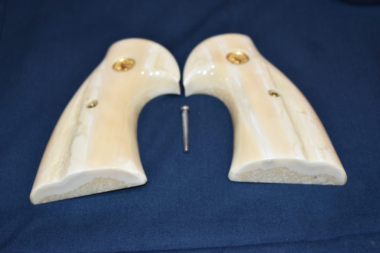 COLT PYTHON FOSSILIZED WALRUS IVORY GRIPS CPWIT1 - Image 3