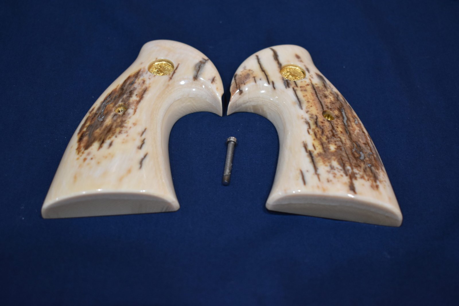 COLT PYTHON MAMMOTH IVORY GRIPS CPMIT1 - Image 3