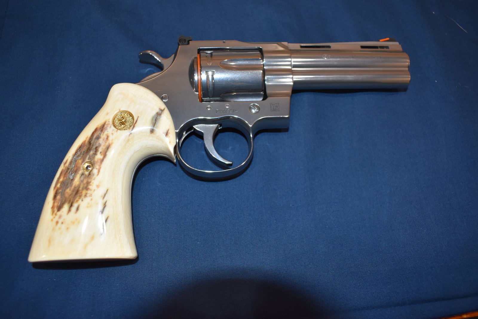 COLT PYTHON MAMMOTH IVORY GRIPS CPMIT1 - Image 8