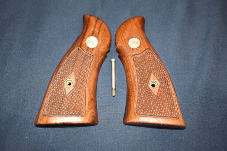 SMITH & WESSON N FRAME DIAMOND MAGNA GRIPS NDM21