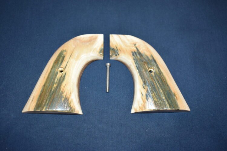 COLT SINGLE ACTION ARMY (S.A.A.) MAMMOTH IVORY GRIPS SAAMI26