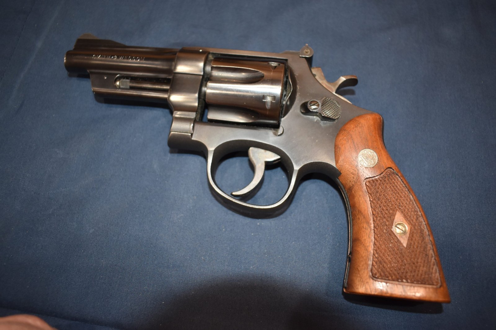 SMITH & WESSON N FRAME DIAMOND MAGNA TRANSITIONAL NON NUMBERED GRIPS NDM22 - Image 5