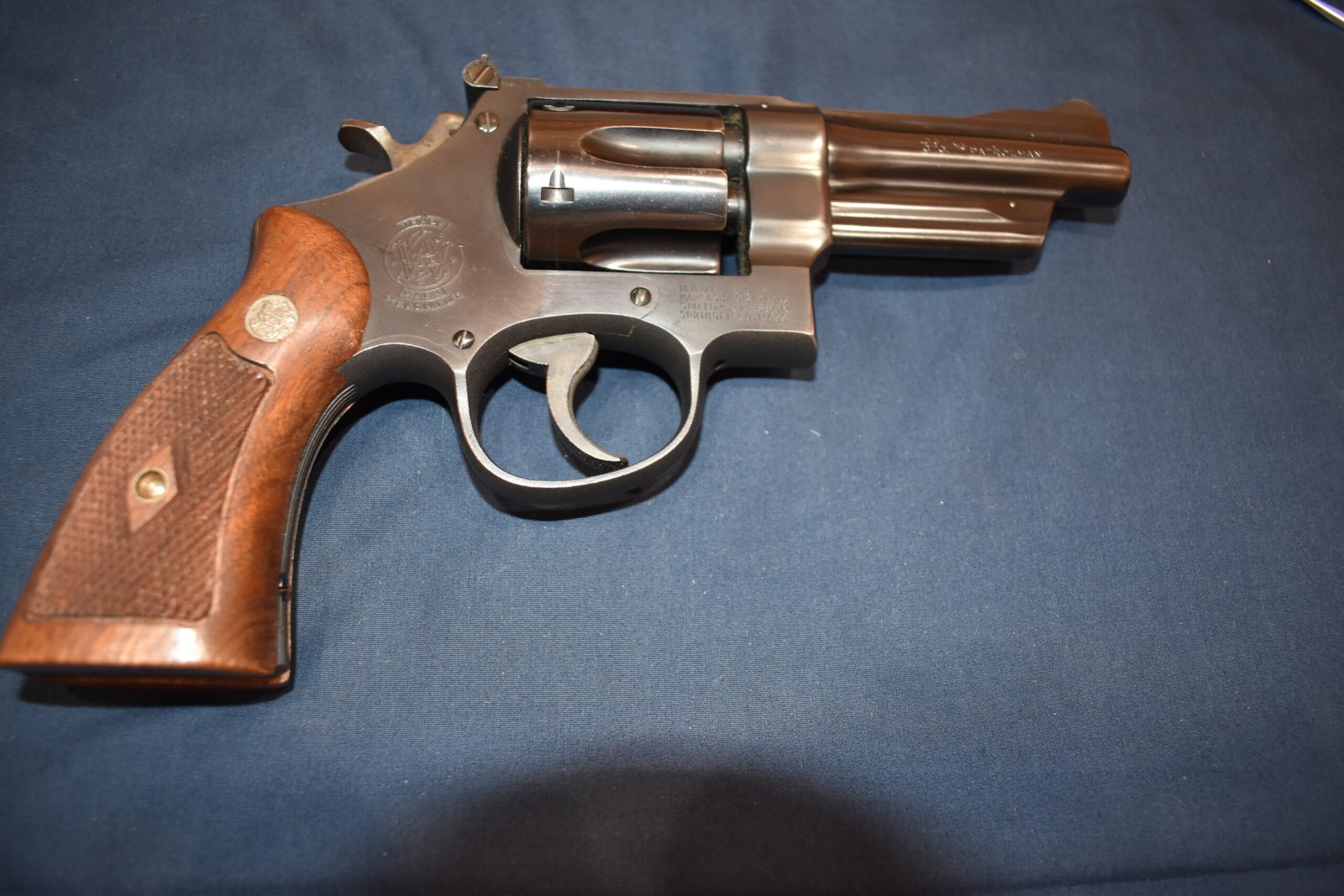 SMITH & WESSON N FRAME DIAMOND MAGNA TRANSITIONAL NON NUMBERED GRIPS NDM22 - Image 8