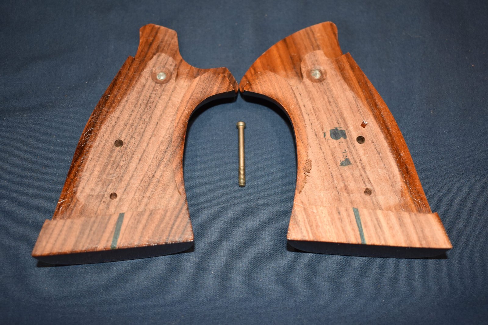 SMITH & WESSON FACTORY N FRAME TARGET GRIPS NT80 - Image 4