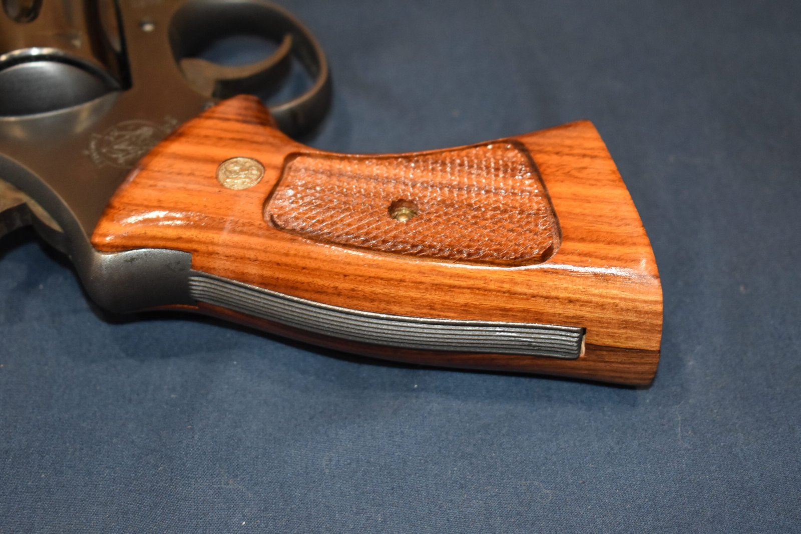 SMITH & WESSON FACTORY N FRAME TARGET GRIPS NT80 - Image 7