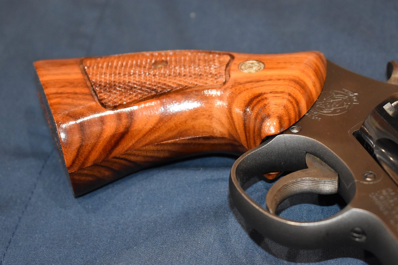 SMITH & WESSON FACTORY N FRAME TARGET GRIPS NT80 - Image 12