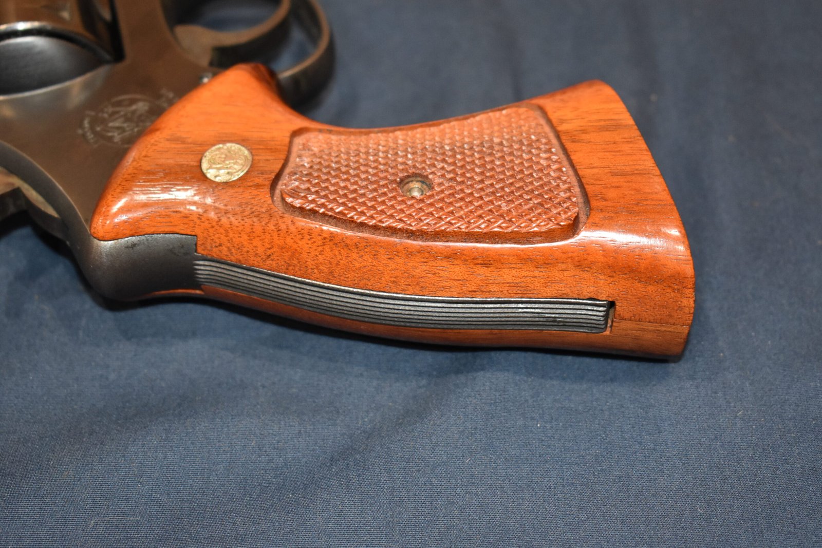 SMITH & WESSON FACTORY N FRAME TARGET GRIPS NT83 - Image 7